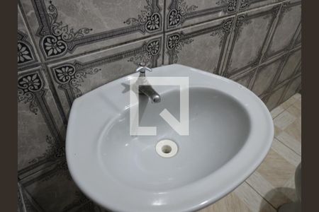 Banheiro de casa para alugar com 1 quarto, 60m² em Jardim Peri, São Paulo