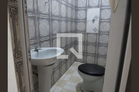 Banheiro de casa para alugar com 1 quarto, 60m² em Jardim Peri, São Paulo