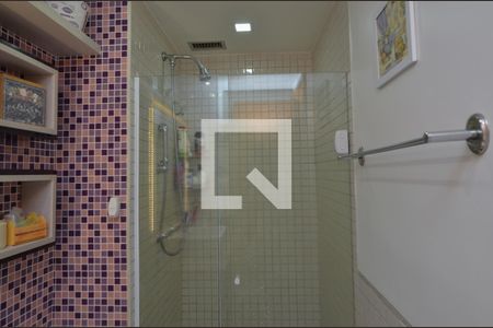 Apartamento à venda com 86m², 3 quartos e 1 vaga Apartamento à venda com 86m², 3 quartos e 1 vagaBanheiro da Suíte