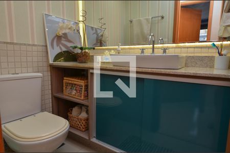 Apartamento à venda com 86m², 3 quartos e 1 vaga Apartamento à venda com 86m², 3 quartos e 1 vagaBanheiro social