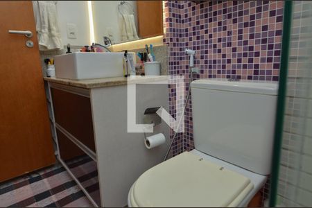 Apartamento à venda com 86m², 3 quartos e 1 vaga Apartamento à venda com 86m², 3 quartos e 1 vagaBanheiro da Suíte