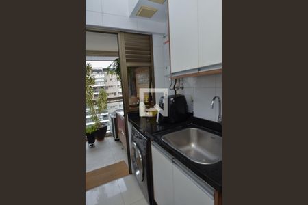 Apartamento à venda com 86m², 3 quartos e 1 vaga Apartamento à venda com 86m², 3 quartos e 1 vagaÁrea de serviço