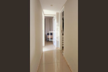 Corredor de apartamento para alugar com 2 quartos, 56m² em Rio Vermelho, Salvador