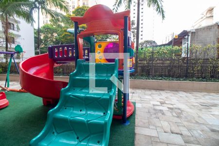 Apartamento à venda com 172m², 3 quartos e 2 vagasÁrea comum - Playground