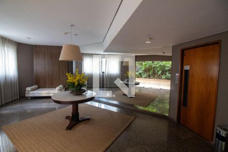 Apartamento à venda com 172m², 3 quartos e 2 vagasHall social