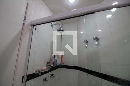 Apartamento à venda com 172m², 3 quartos e 2 vagasBanheiro da Suíte