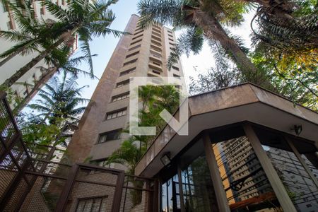 Apartamento à venda com 172m², 3 quartos e 2 vagasFachada