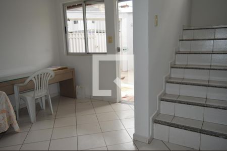 Sala de casa à venda com 2 quartos, 77m² em Sapucaias Iii, Contagem