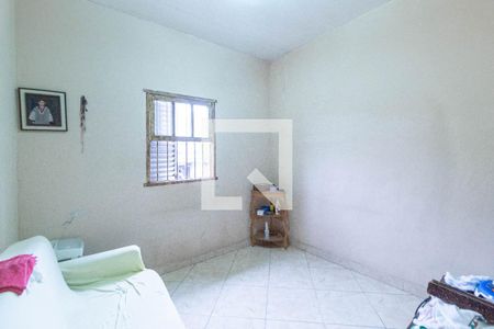 Casa à venda com 200m², 4 quartos e 3 vagas Casa à venda com 200m², 4 quartos e 3 vagasQuarto 4