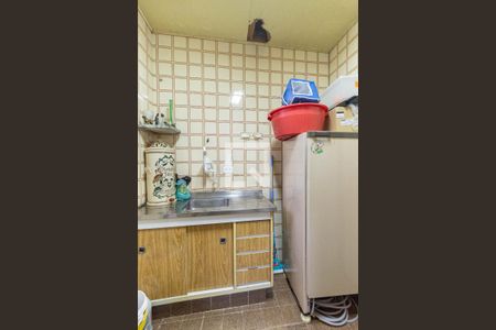 Casa à venda com 200m², 4 quartos e 3 vagas Casa à venda com 200m², 4 quartos e 3 vagasCozinha