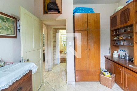 Casa à venda com 200m², 4 quartos e 3 vagas Casa à venda com 200m², 4 quartos e 3 vagasQuarto 4