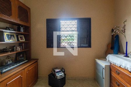 Casa à venda com 200m², 4 quartos e 3 vagas Casa à venda com 200m², 4 quartos e 3 vagasQuarto 4