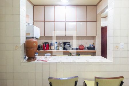 Casa à venda com 200m², 4 quartos e 3 vagas