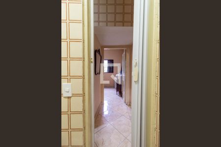 Casa à venda com 200m², 4 quartos e 3 vagas Casa à venda com 200m², 4 quartos e 3 vagasBanheiro