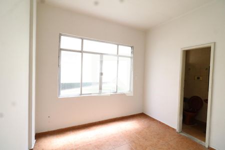 Quarto Sala de kitnet/studio para alugar com 1 quarto, 18m² em Jardim Guanabara, Rio de Janeiro