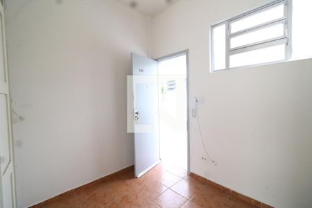 Quarto Sala de kitnet/studio para alugar com 1 quarto, 18m² em Jardim Guanabara, Rio de Janeiro