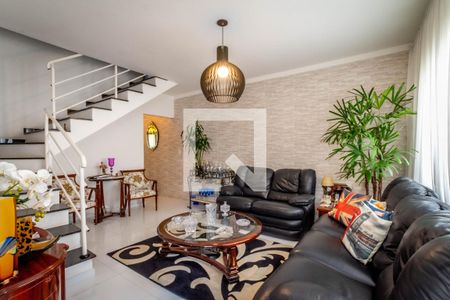 Sala de casa para alugar com 5 quartos, 170m² em Jardim Terezopolis, Guarulhos