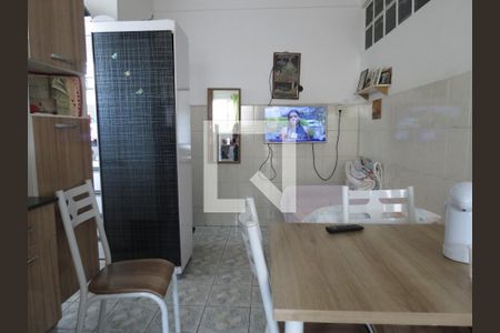 Casa à venda com 390m², 7 quartos e sem vagaCozinha e Quarto Casa 2