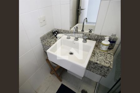 Apartamento para alugar com 80m², 2 quartos e 2 vagasBanheiro da Suíte