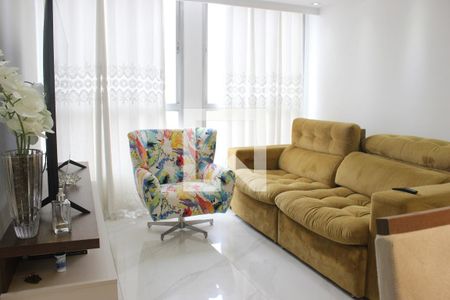 Sala de apartamento à venda com 2 quartos, 69m² em Jardim Santa Mena, Guarulhos
