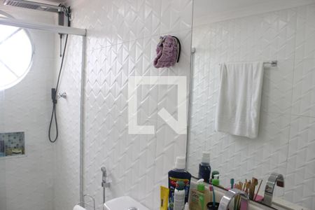 Banheiro de apartamento à venda com 2 quartos, 69m² em Jardim Santa Mena, Guarulhos