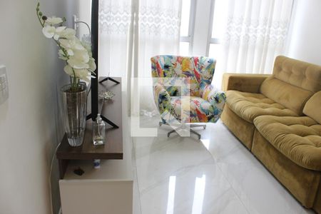 Sala de apartamento à venda com 2 quartos, 67m² em Jardim Santa Mena, Guarulhos