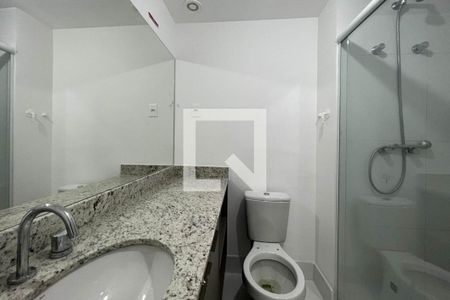 Banheiro de apartamento à venda com 1 quarto, 27m² em Partenon, Porto Alegre