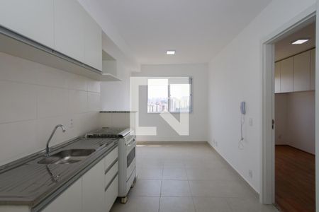 Sala/ Cozinha de apartamento para alugar com 1 quarto, 29m² em Jardim Mirante, São Paulo