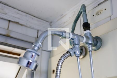 Banheiro de apartamento à venda com 2 quartos, 58m² em Vila Amélia, São Paulo