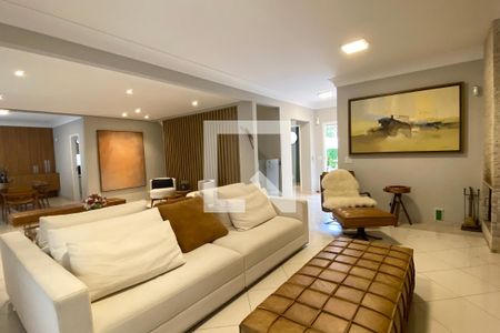 Sala de casa de condomínio à venda com 4 quartos, 360m² em Tamboré, Santana de Parnaíba