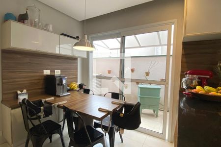 Casa de condomínio à venda com 360m², 4 quartos e 4 vagasCopa