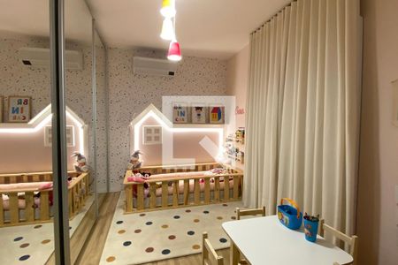 Casa de condomínio à venda com 360m², 4 quartos e 4 vagasSuíte 4