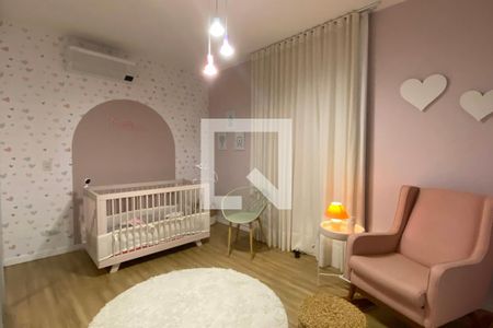 Casa de condomínio à venda com 360m², 4 quartos e 4 vagasSuíte 2