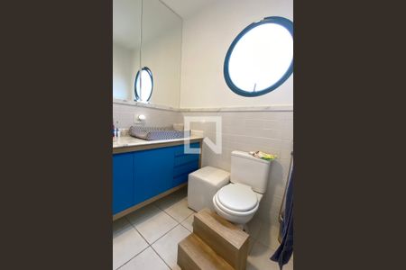 Casa de condomínio à venda com 360m², 4 quartos e 4 vagasBanheiro da Suíte 3