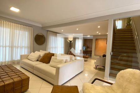 Sala de casa de condomínio à venda com 4 quartos, 360m² em Tamboré, Santana de Parnaíba