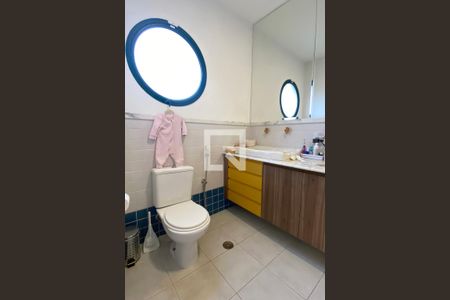 Casa de condomínio à venda com 360m², 4 quartos e 4 vagasBanheiro da Suíte 2