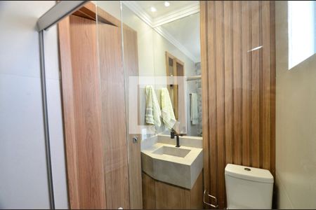 Apartamento à venda com 136m², 2 quartos e 2 vagasBanheiro1