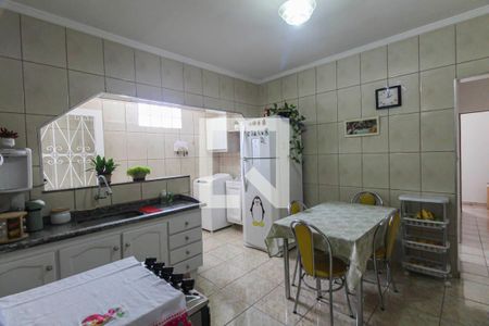 Casa à venda com 271m², 5 quartos e 2 vagasCozinha 1