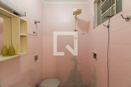 Casa à venda com 271m², 5 quartos e 2 vagasEdícula - Banheiro da Kitnet