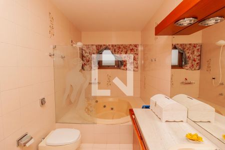 Casa à venda com 267m², 4 quartos e 3 vagasBanheiro da Suíte