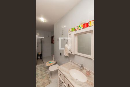 Casa à venda com 267m², 4 quartos e 3 vagasBanheiro Social