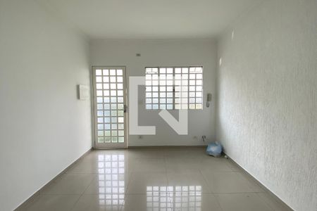 Sala de casa de condomínio para alugar com 2 quartos, 62m² em Jardim Regina Alice, Barueri