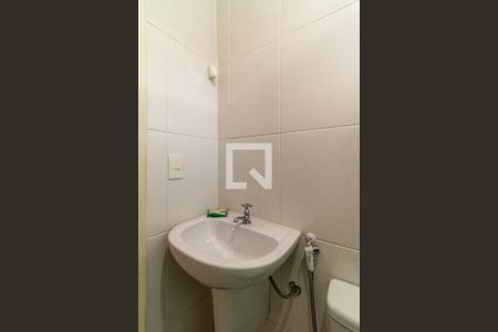 Casa à venda com 60m², 3 quartos e 3 vagasBanheiro