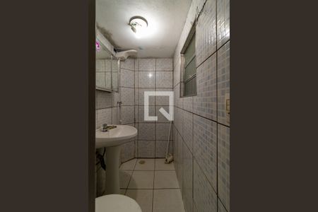 Casa à venda com 60m², 3 quartos e 3 vagasBanheiro da Suíte 2