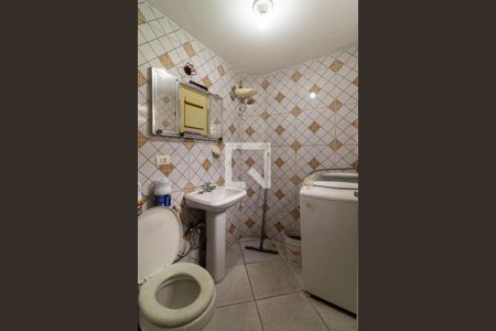 Casa à venda com 60m², 3 quartos e 3 vagasBanheiro da Suíte 1