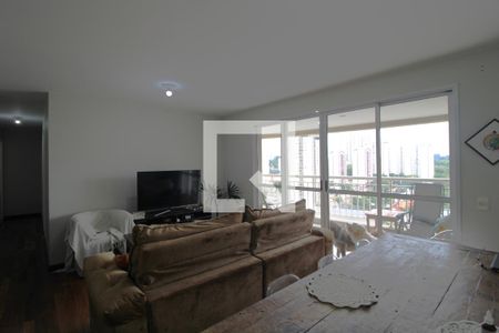 Sala de apartamento para alugar com 3 quartos, 107m² em Vila Isa, São Paulo