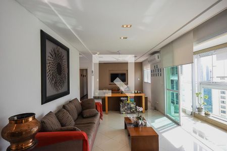 Sala de apartamento à venda com 3 quartos, 162m² em Vila Suzana, São Paulo
