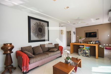 Sala de apartamento à venda com 3 quartos, 162m² em Vila Suzana, São Paulo