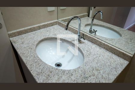 Apartamento para alugar com 28m², 1 quarto e sem vaga Apartamento para alugar com 28m², 1 quarto e sem vagaBanheiro