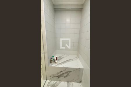 Apartamento à venda com 250m², 4 quartos e 2 vagas Apartamento à venda com 250m², 4 quartos e 2 vagasBanheiro